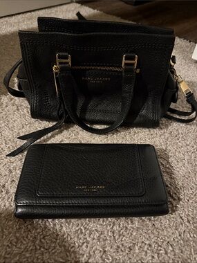 Marc Jacobs Black Pebbled Leather Crossbody Satchel with matching wallet